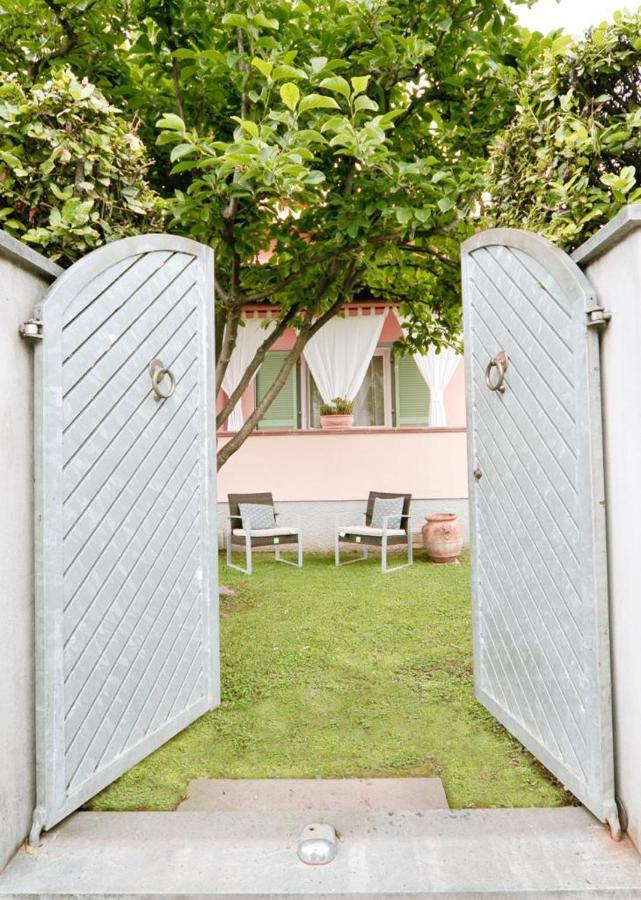La Madonnina Bed & Breakfast Querceta Exterior photo